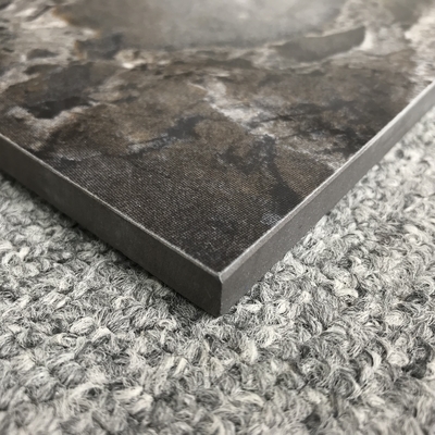 60 x 60cm ポルセラナト 黒と白 チェッカーされた石と大理石の床タイル マット仕上げ